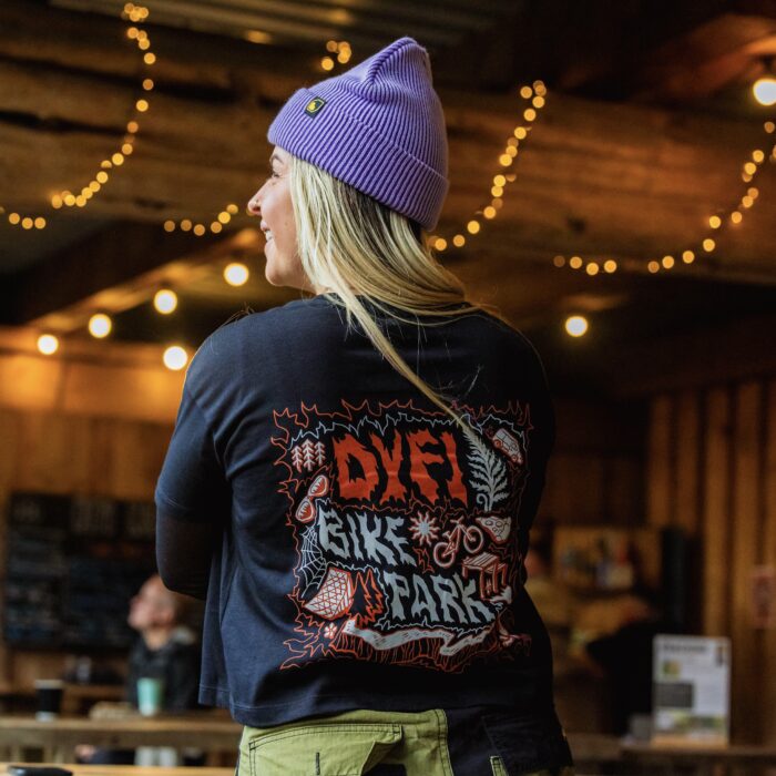 Dyfi Life - Women's Cropped T-shirt